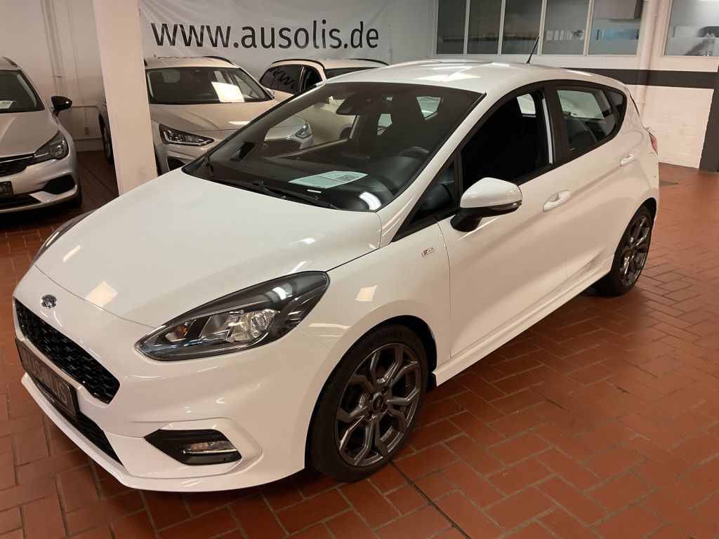 Ford Fiesta bei Reisemobile.expert - Hauptabbildung Ford Fiesta bei Reisemobile.expert - Hauptabbildung