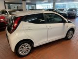 Toyota Aygo bei Reisemobile.expert - Abbildung (4 / 10)