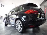 Porsche Cayenne bei Reisemobile.expert - Abbildung (8 / 15)