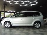 VW Touran bei Reisemobile.expert - Abbildung (9 / 15)