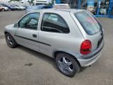 Opel Corsa bei Reisemobile.expert - Abbildung (3 / 9)