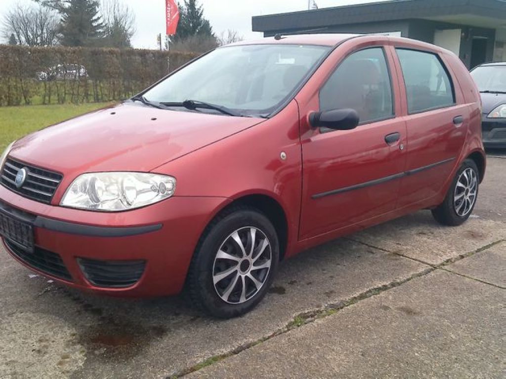 Fiat Punto bei Reisemobile.expert - Hauptabbildung Fiat Punto bei Reisemobile.expert - Hauptabbildung