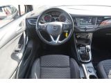 Opel Astra bei Reisemobile.expert - Abbildung (9 / 15)