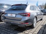 Skoda Superb bei Reisemobile.expert - Abbildung (3 / 15)