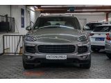 Porsche Cayenne bei Reisemobile.expert - Abbildung (3 / 14)