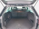VW Passat bei Reisemobile.expert - Abbildung (15 / 15)