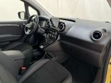 Mercedes-Benz 200 bei Reisemobile.expert - Abbildung (12 / 15)