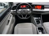 VW Golf VIII bei Reisemobile.expert - Abbildung (13 / 15)