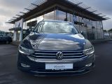 VW Passat bei Reisemobile.expert - Abbildung (2 / 15)