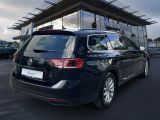 VW Passat bei Reisemobile.expert - Abbildung (4 / 15)