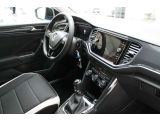 VW T-Roc bei Reisemobile.expert - Abbildung (11 / 15)