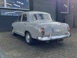 Mercedes-Benz 190 bei Reisemobile.expert - Abbildung (9 / 10)