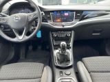 Opel Astra bei Reisemobile.expert - Abbildung (11 / 15)