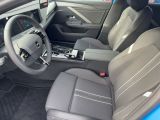 Opel Astra bei Reisemobile.expert - Abbildung (9 / 15) Opel Astra bei Reisemobile.expert - Abbildung (9 / 15)