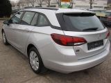Opel Astra bei Reisemobile.expert - Abbildung (2 / 9)