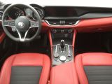 Alfa Romeo Stelvio bei Reisemobile.expert - Abbildung (8 / 15)