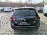 VW Passat bei Reisemobile.expert - Abbildung (6 / 15)