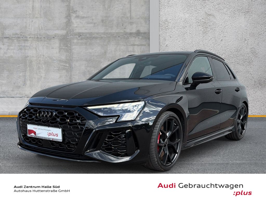 Audi RS 3 bei Reisemobile.expert - Hauptabbildung Audi RS 3 bei Reisemobile.expert - Hauptabbildung
