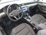 VW Passat bei Reisemobile.expert - Abbildung (8 / 15) VW Passat bei Reisemobile.expert - Abbildung (8 / 15)
