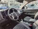 Mitsubishi Outlander bei Reisemobile.expert - Abbildung (8 / 15)