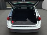 VW Tiguan bei Reisemobile.expert - Abbildung (13 / 15)