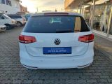 VW Passat bei Reisemobile.expert - Abbildung (3 / 15)