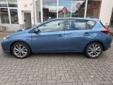 Toyota Auris bei Reisemobile.expert - Abbildung (3 / 15)