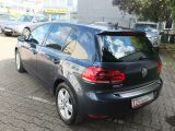 VW Golf bei Reisemobile.expert - Abbildung (4 / 15)