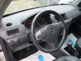 Opel Astra bei Reisemobile.expert - Abbildung (9 / 12)