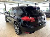 Porsche Cayenne bei Reisemobile.expert - Abbildung (9 / 10)