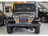 Jeep Wrangler bei Reisemobile.expert - Abbildung (2 / 15)