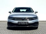 VW Passat bei Reisemobile.expert - Abbildung (2 / 15)