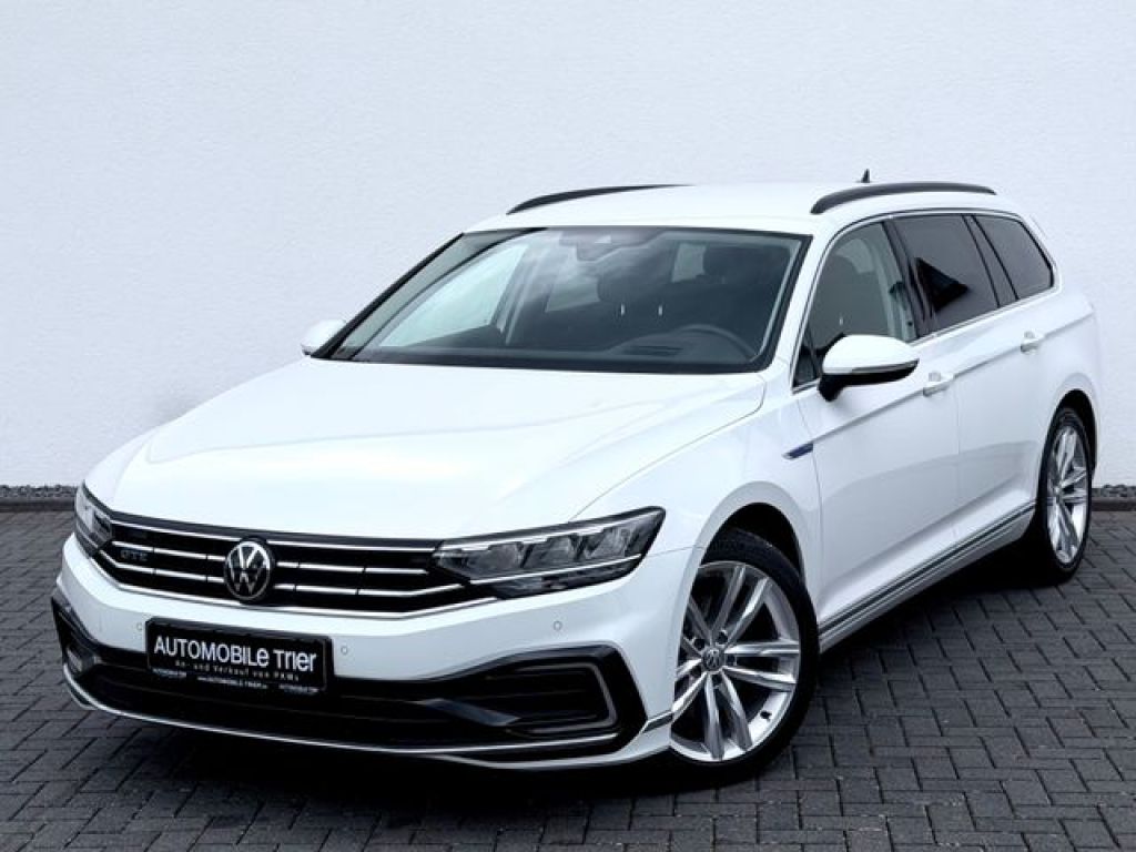 VW Passat bei Reisemobile.expert - Hauptabbildung VW Passat bei Reisemobile.expert - Hauptabbildung