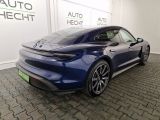 Porsche Taycan bei Reisemobile.expert - Abbildung (3 / 15)