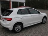 Skoda Fabia bei Reisemobile.expert - Abbildung (5 / 11)