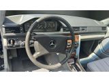 Mercedes-Benz E 260 OLDTIMER bei Reisemobile.expert - Abbildung (10 / 10)