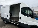 Iveco Daily bei Reisemobile.expert - Abbildung (14 / 15)