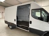 Iveco Daily bei Reisemobile.expert - Abbildung (13 / 15)
