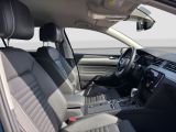 VW Passat bei Reisemobile.expert - Abbildung (15 / 15)