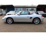 Porsche Boxster bei Reisemobile.expert - Abbildung (2 / 15) Porsche Boxster bei Reisemobile.expert - Abbildung (2 / 15)