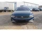 VW Passat bei Reisemobile.expert - Abbildung (2 / 15)