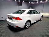 Lexus IS bei Reisemobile.expert - Abbildung (4 / 15)