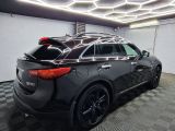 Infiniti QX70 bei Reisemobile.expert - Abbildung (6 / 15)