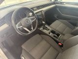 VW Passat bei Reisemobile.expert - Abbildung (8 / 9)