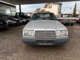Mercedes-Benz E 260 bei Reisemobile.expert - Abbildung (2 / 10)