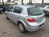Opel Astra bei Reisemobile.expert - Abbildung (6 / 11)