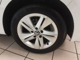 VW Golf bei Reisemobile.expert - Abbildung (6 / 15)