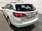 Opel Astra bei Reisemobile.expert - Abbildung (3 / 15)