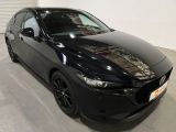 Mazda 3 bei Reisemobile.expert - Abbildung (4 / 15) Mazda 3 bei Reisemobile.expert - Abbildung (4 / 15)
