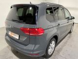 VW Touran bei Reisemobile.expert - Abbildung (3 / 15) VW Touran bei Reisemobile.expert - Abbildung (3 / 15)
